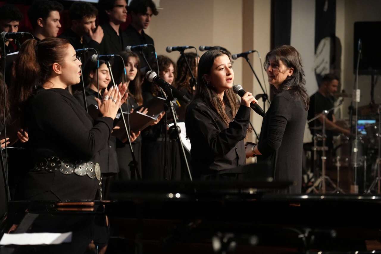 Muğla’da ‘Kim Var?’: Öğrenciler ve Yücel Arzen Aynı Sahnede 13